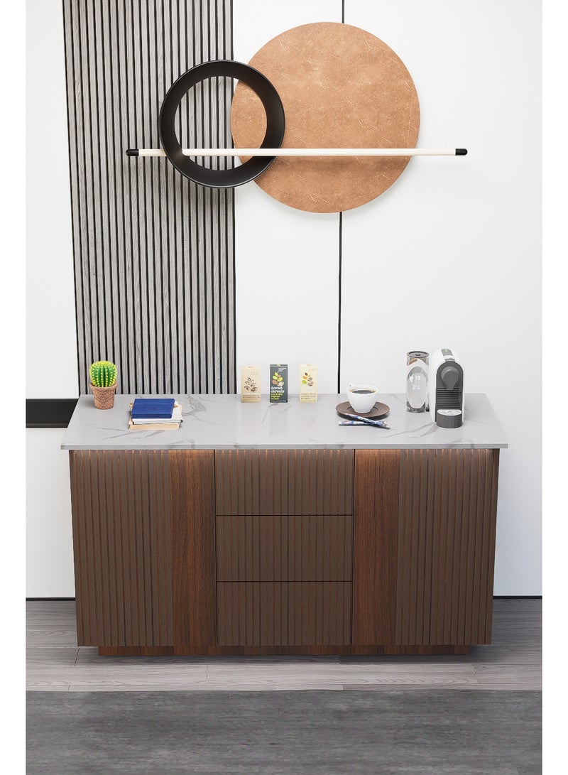 كوفي وورلد ركن قهوة باللون بني، صناعة وطنية عصرية بإضاءة جذابة. - Image 4