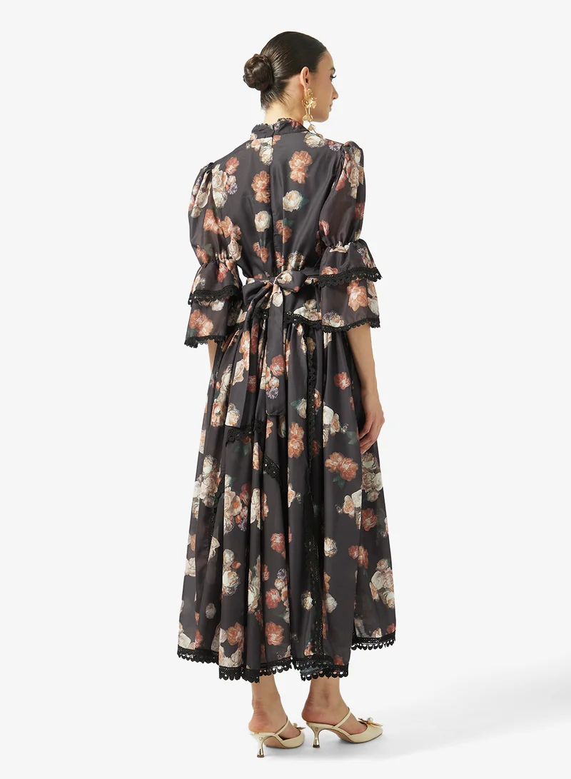 خزانة Floral Print Dress