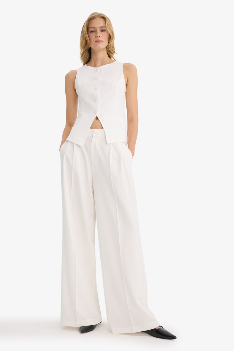 ديفاكتو فيست سليم فيت برقبة مستديرة - Image 2