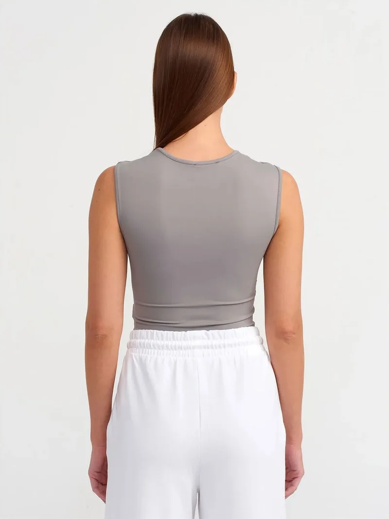 ديلفين Dilvin Seamless Sleeveless Slim-fit Unitard