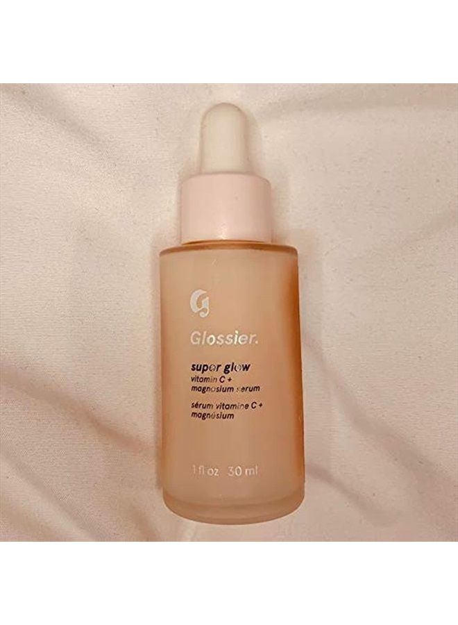Glossier سيروم فيتامين سي للوجه سوبر جلو 1 أونصة حجم كامل