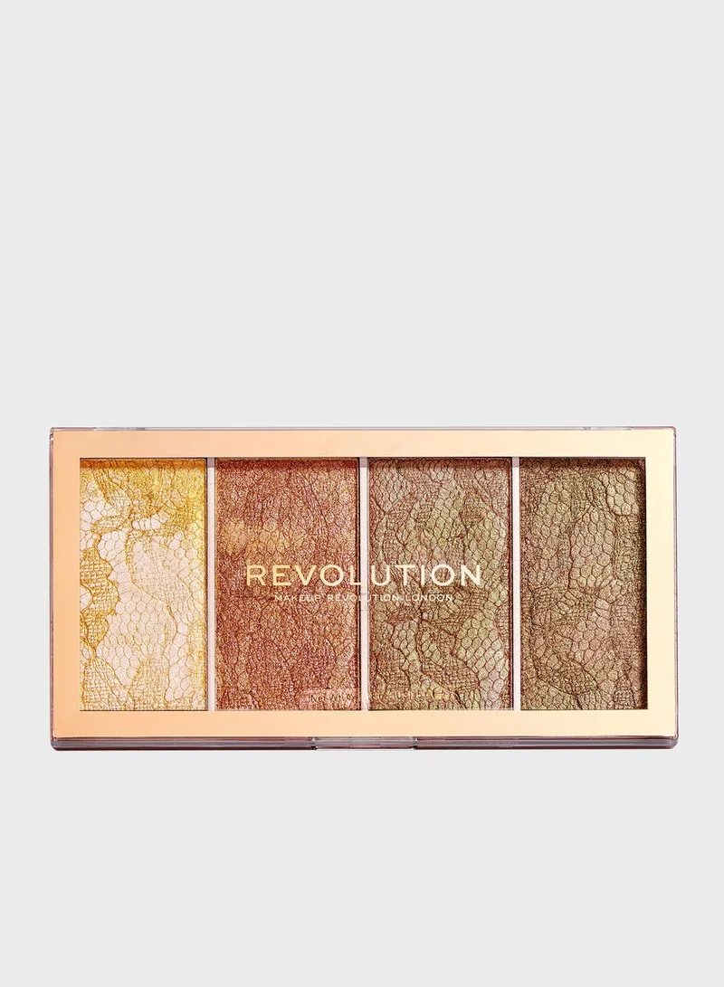 REVOLUTION Vintage Lace Highlighter Palette