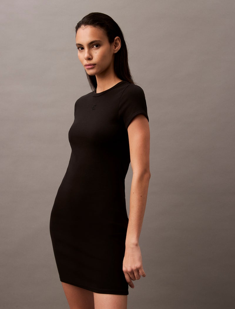 فستان بتصميم تيشيرت