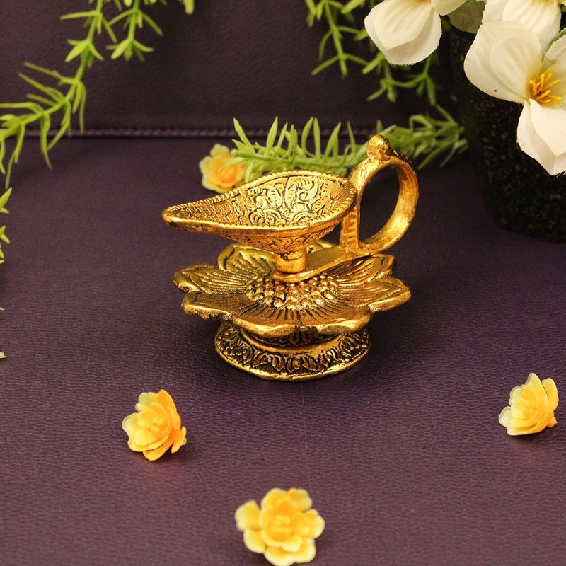 Spillbox Spillbox Traditional Brass Diya for Puja Pooja Aarti Arti Deepak Deepam Oil Lamp for Home Temple Puja Articles Decor Gifts Oxidized Metal Aishwarya Diya 