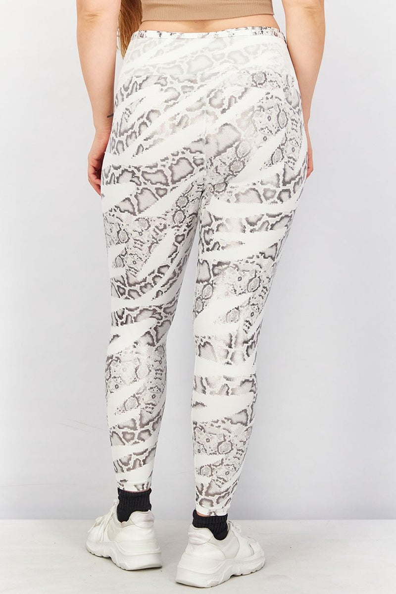 PUMA Women Textured Leggings, White and Silver  - Image 4