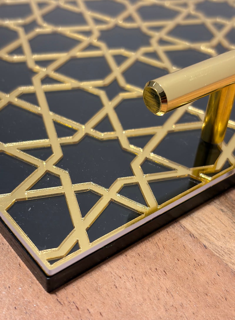 لوحة صينية تقديم من الأكريليك بتصميم مزخرف ومقابض معدنية ذهبية اللون - Image 3