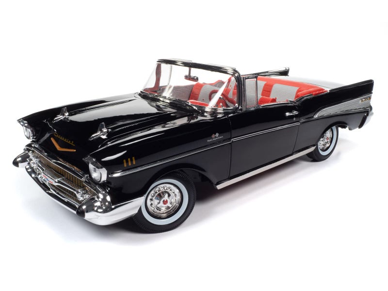 AW AUTO WORLD Auto World James Bond 1957 Chevrolet Bel Air Convertible 1:18 Scale Diecast Model - Image 2