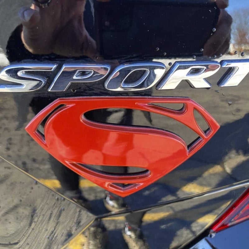 Fan Emblems شعارات المعجبين شارة سيارة سوبرمان ثلاثية الأبعاد (شعار BvS - كروم أحمر) نماذج عالمية شائعة - Image 4