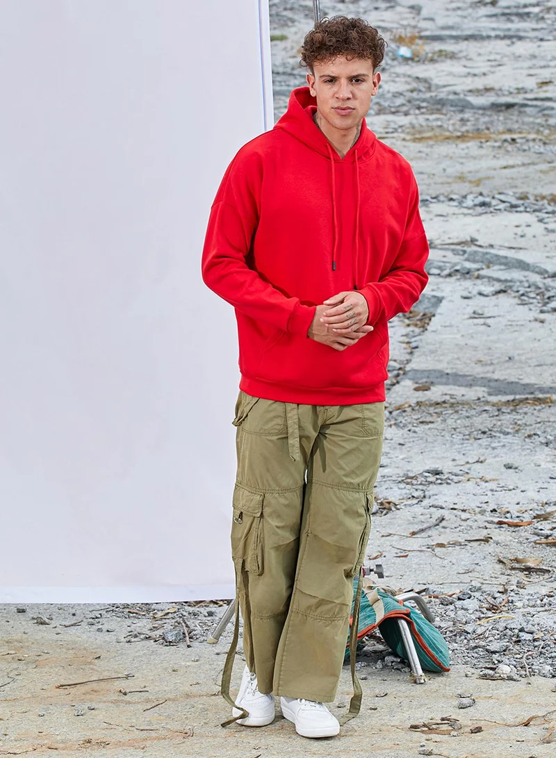 Campus Sutra Men's Crimson Red Oversized Basic Hoodie With Kangaroo Pocket