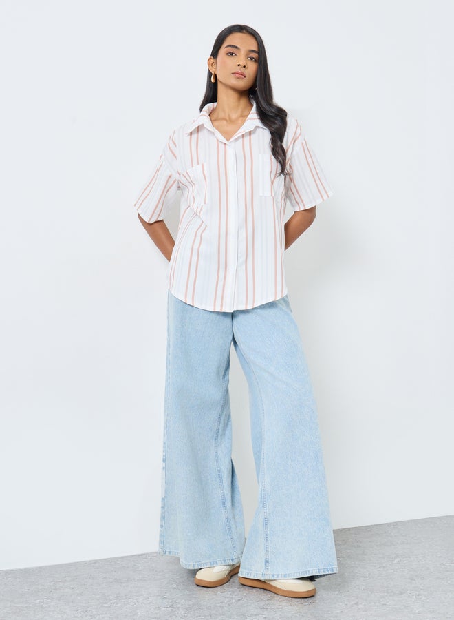 تايك تو قميص بأزرار مخطط بياقة واسعة - Image 2