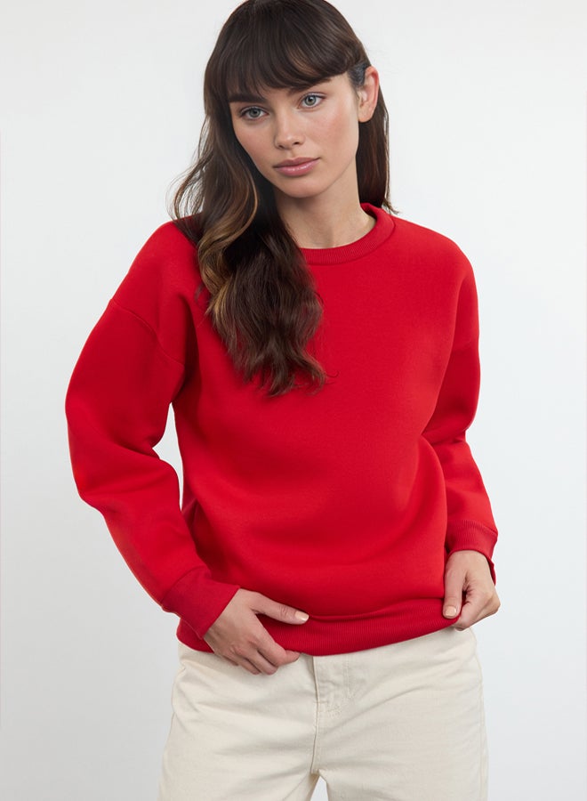 trendyol Red Thick Fleece Inside Regular/Normal Fit Crew Neck Basic Knitted Sweatshirt - Image 1