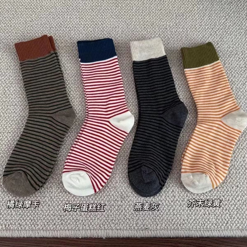 Retro Casual Striped Cotton Crew Socks for Women Light gray - Image 1