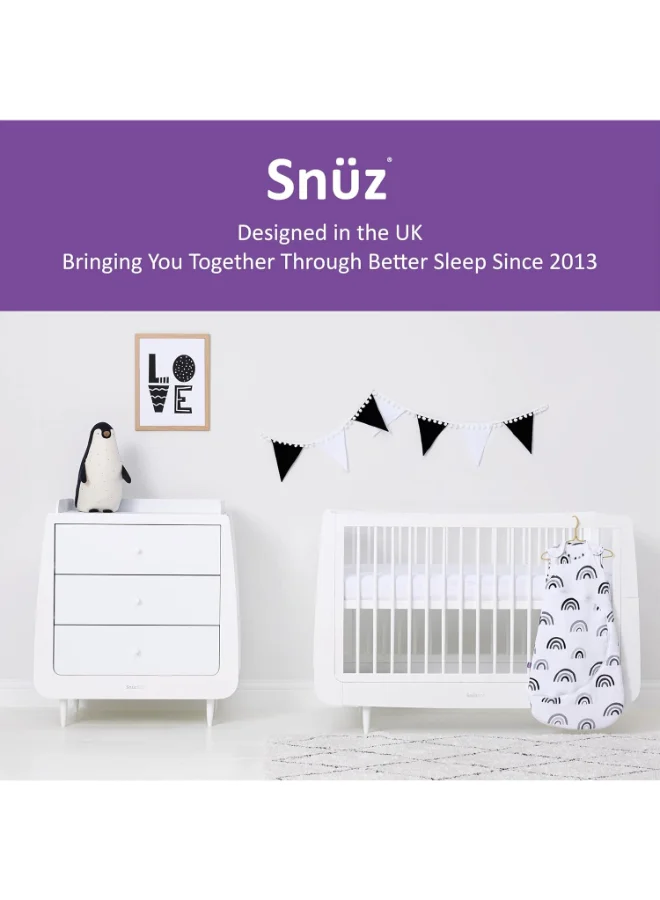 Snuz Pouch Sleeping Bag For Infant And Baby 2.5 Tog Clever Nappy Change Zip Material 100% Cotton For Temperatures Within 16 - 20 Celsius Suitable From 0 - 6Months Max.Length 68 Cm - Mono Rainbow