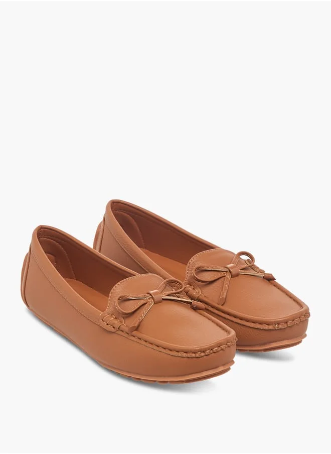 لو كونفورت Women's Bow Detail Slip-On Loafers