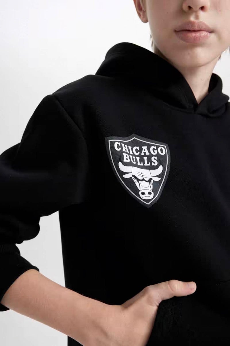 DeFacto Boy Black NBA Chicago Bulls Oversize Wide Pattern Hooded Back Printed Thick Sweatshirt D3123A824AU  - Image 3