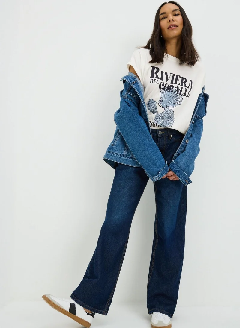 ماتلان تيشيرت بطبعة صدفة بيضاء