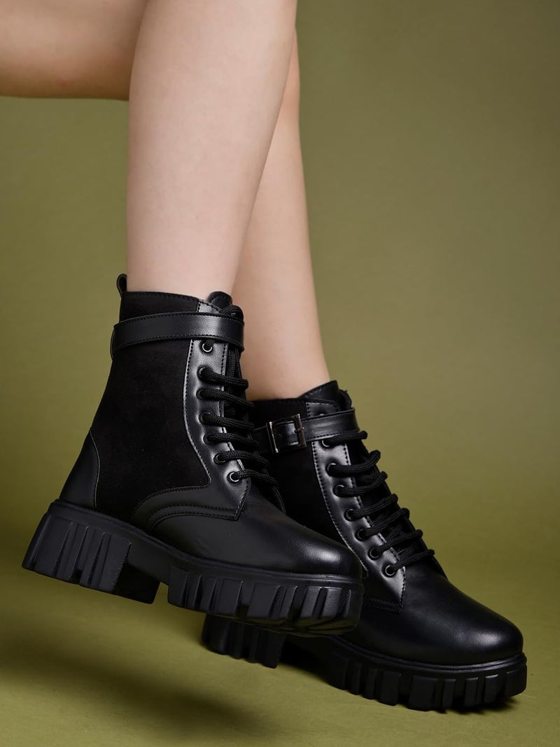Shoetopia بوتات قتالية نسائية سوداء من شوتوبيا – بوتات كاحل برباط ومنصة سميكة مع حزام مشبك، جلد صناعي ومخمل – طراز غوتيك بانك - Image 1
