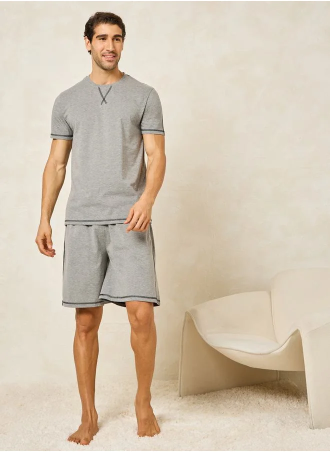 ستايلي Contrast Stitch Crew Neck T-Shirt & Shorts Set