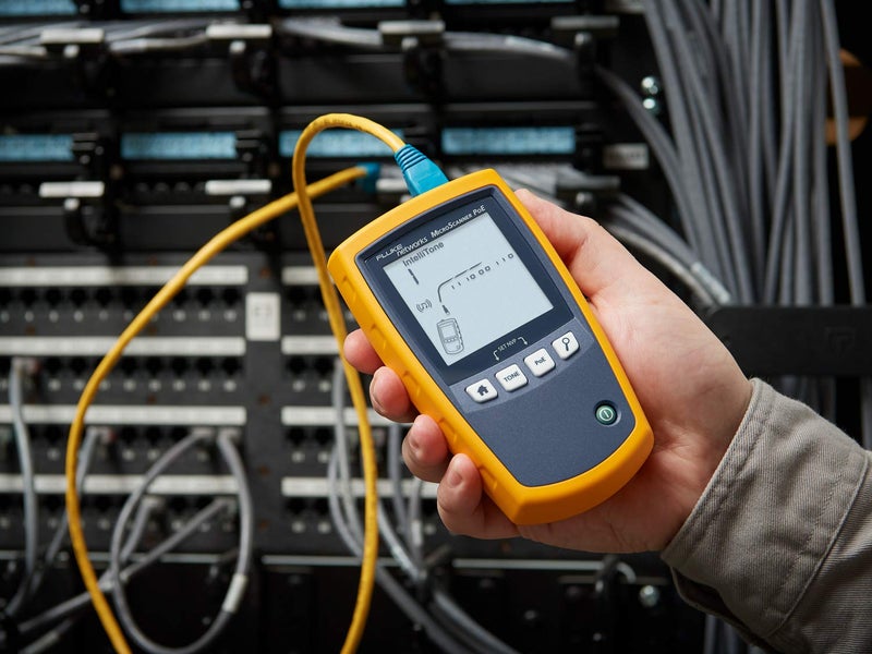 Fluke Networks - 5018508 MS-POE MicroScanner للتحقق من كابلات النحاس واختبار PoE لكابلات Ethernet RJ-45 الفئة 5-6A، يحدد فئة الطاقة 0-8 المزودة من أجهزة PSE الخاصة بـ Ethernet - Image 4