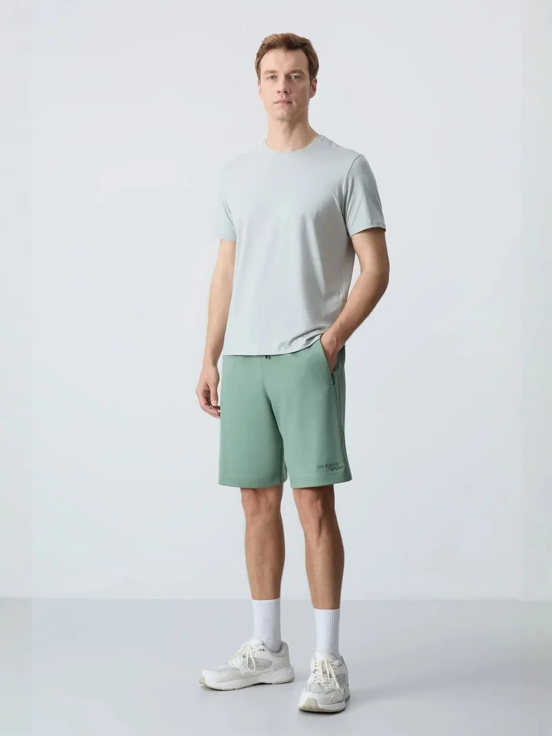 تومي لايف TOMMY Men's Regular Fit Jersey Shorts