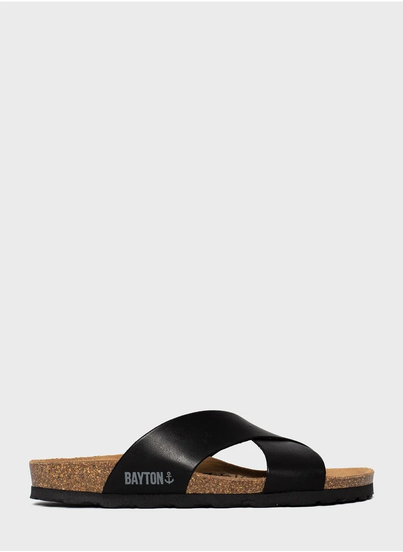 بيتون Gomera Flat Sandals