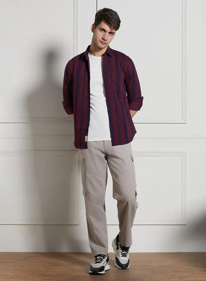 دينيس لينغو بنطال كارجو بقصة مريحة ونسيج قابل للتمدد