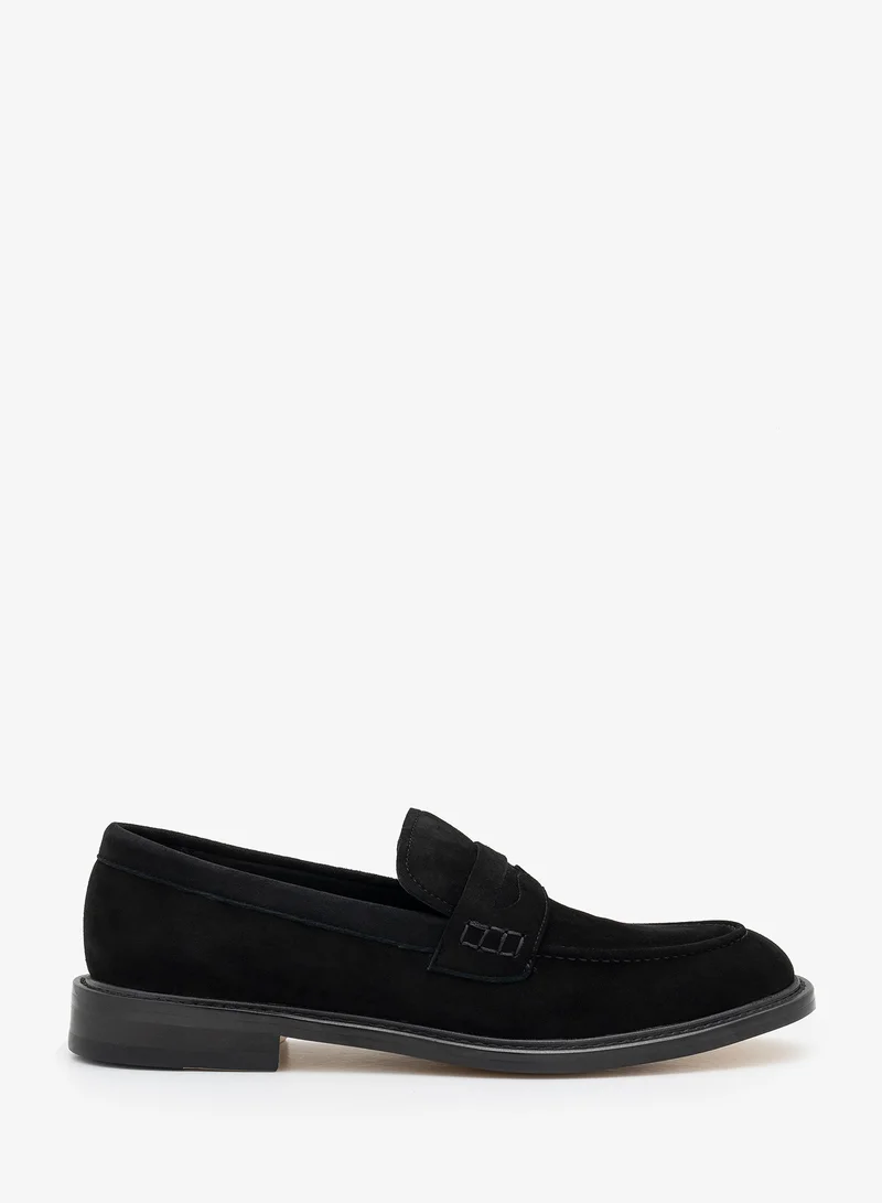 Lorianne Alejandro - Penny loafers