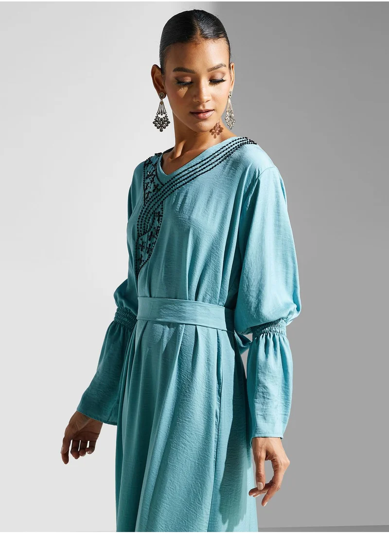 hayas closet Embellished Belted Jalabiya