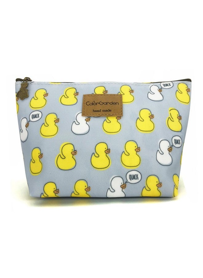 هانجر حقيبة حمل مستحضرات التجميل من Yellow Duck تحتوي على 14 نمطًا (P11417021)  - Image 1