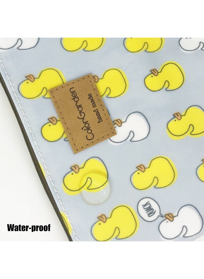 هانجر حقيبة حمل مستحضرات التجميل من Yellow Duck تحتوي على 14 نمطًا (P11417021)  - Image 3