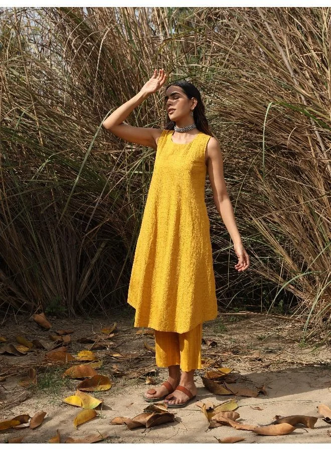 trueBrowns trueBrowns Mustard Cotton Embroidered Sleeveless Kurta Set