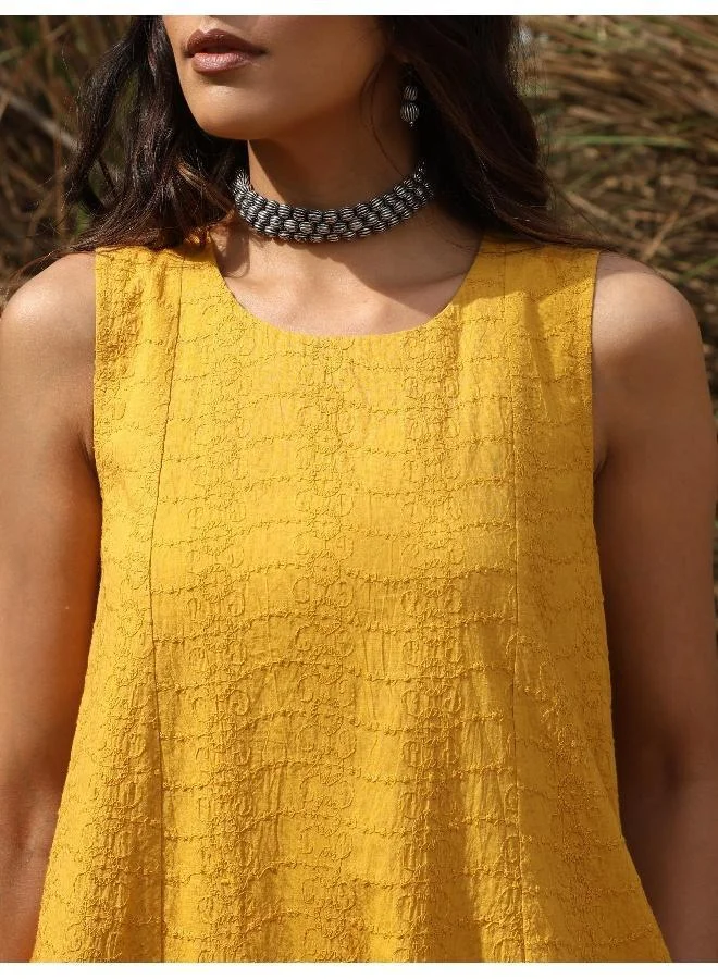 trueBrowns trueBrowns Mustard Cotton Embroidered Sleeveless Kurta Set