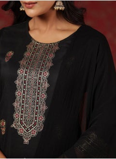 ISHIN Regular Fit Three-Quarter Sleeve Printed Black Silk Woven Kurta Set For Women Flat Collar Perfect For Wedding And Engagement Pull On Closure  - Image 2