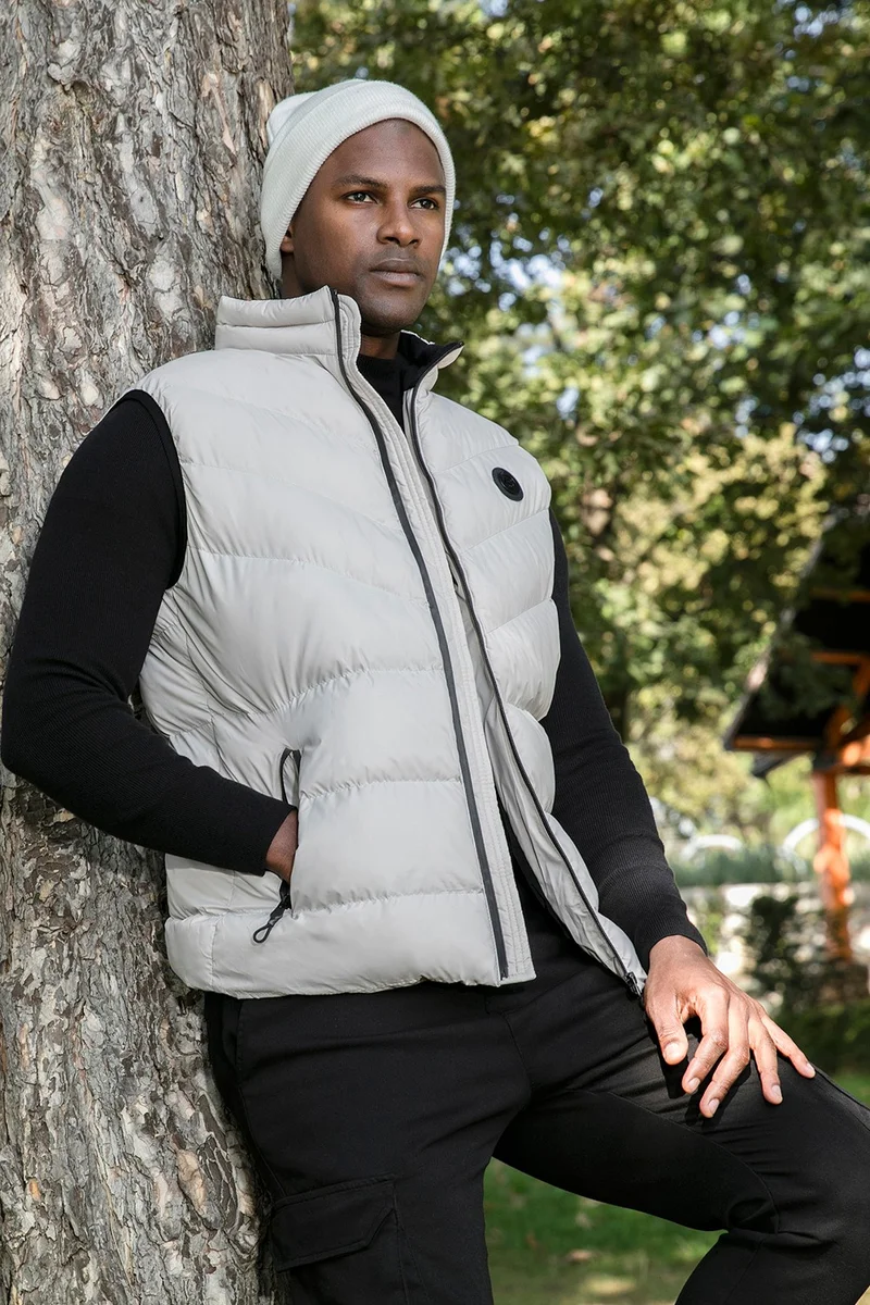 Buratti Slim Fit Water and Wind Resistant Stand Collar Inflatable Vest Men's Vest 649008