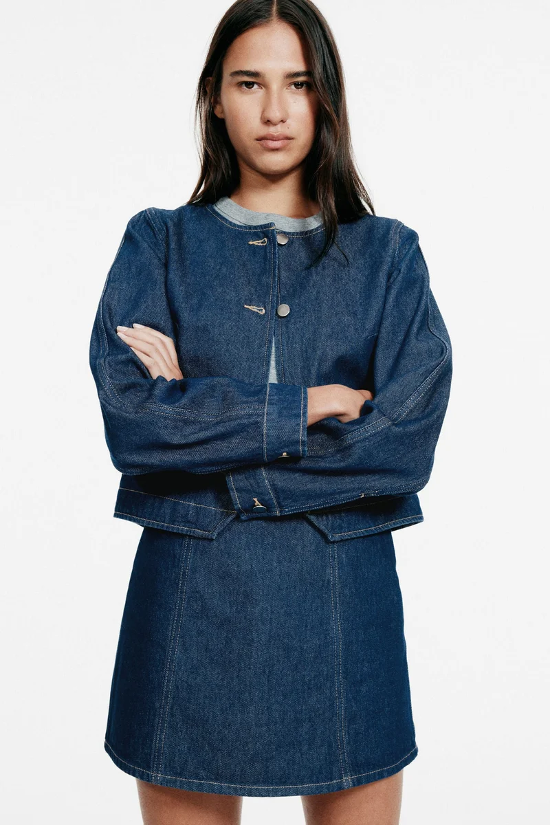 اتش اند ام تنورة قصيرة بتصميم