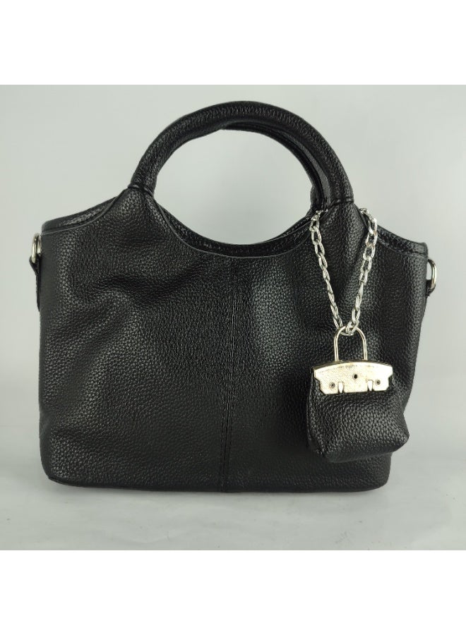 Women's handbag for travel and trips black - Image 1