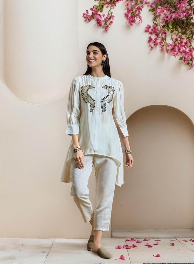 ISHIN Off White Cotton Embellished Pattern Straight Kurta Set for Women with Round Neck Neckline Three-Fourth Sleeves Calf length Upper Body Wear Tunic Full Length Bottom Body Wear Palazzo Elastic Closure - Perfect for Festive Occasions - Image 1