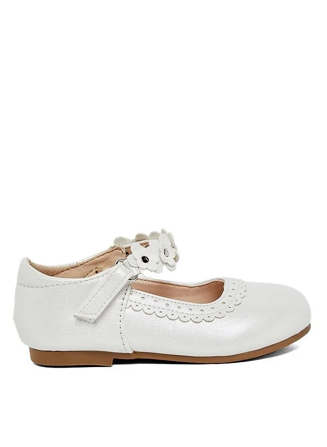 Babies & More Babies & More Infant Girls White Shoes