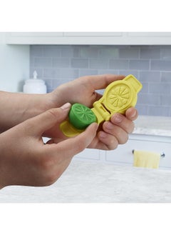 Play-Doh Play-Doh Kitchen Creations Juice Squeezin' Toy Juicer for Kids 3 Years and Up with 4 Non-Toxic Colors  - Image 3