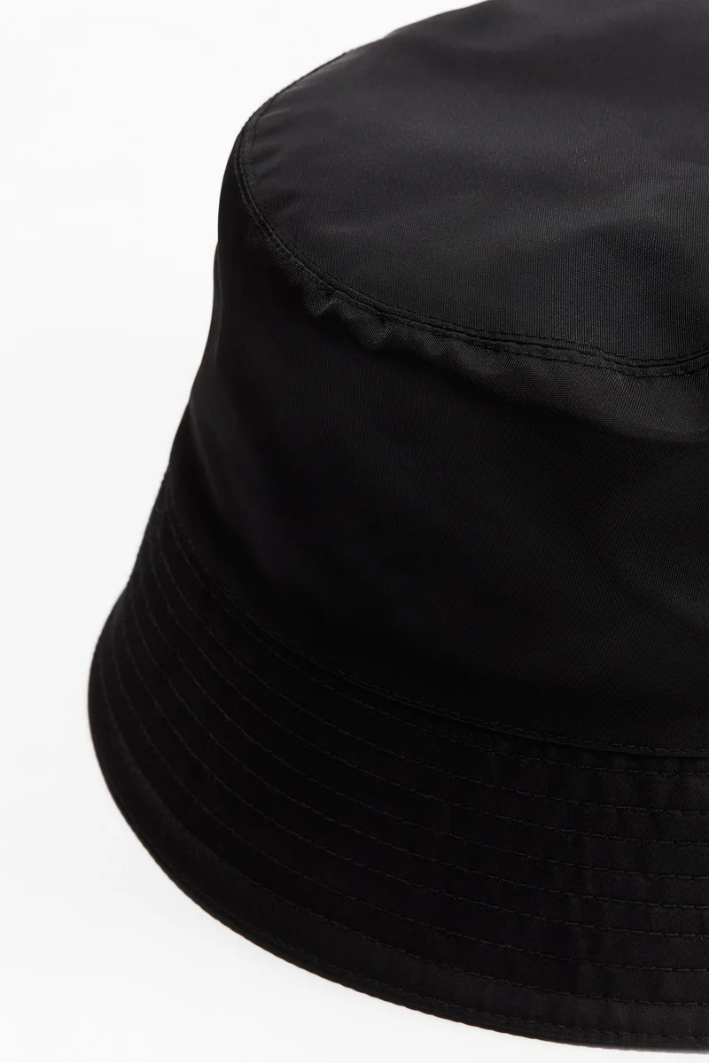 اتش اند ام Nylon bucket hat
