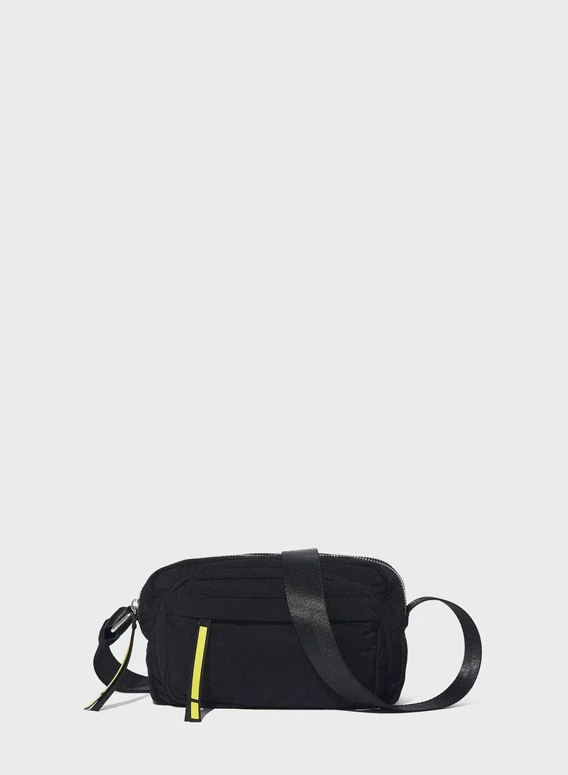 بارفوا Chain Detailed Crossbody Bag