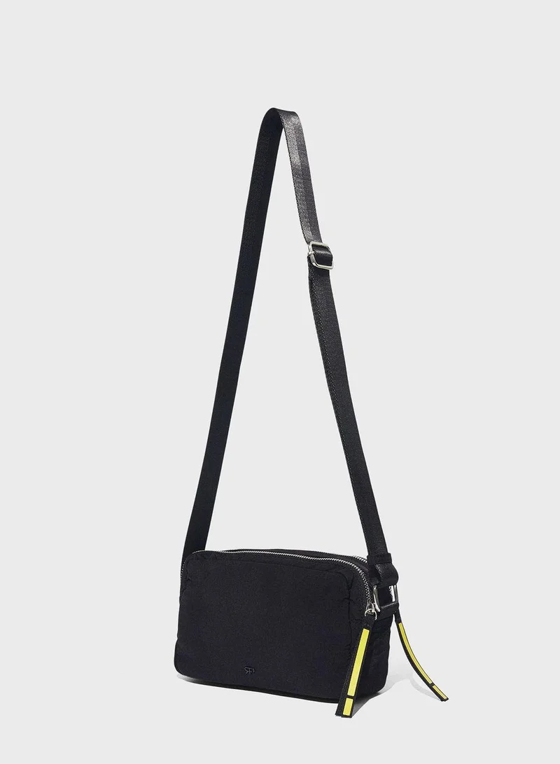 بارفوا Chain Detailed Crossbody Bag