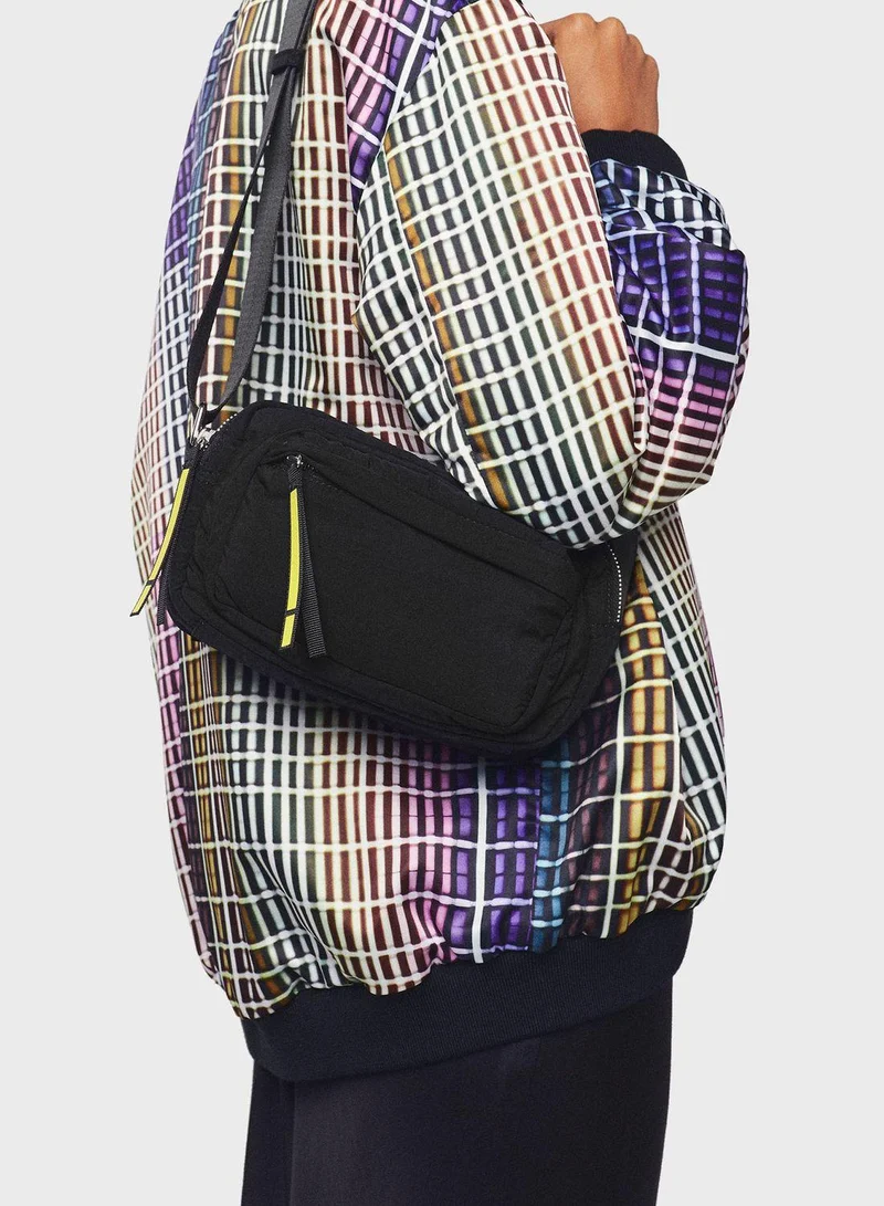 بارفوا Chain Detailed Crossbody Bag