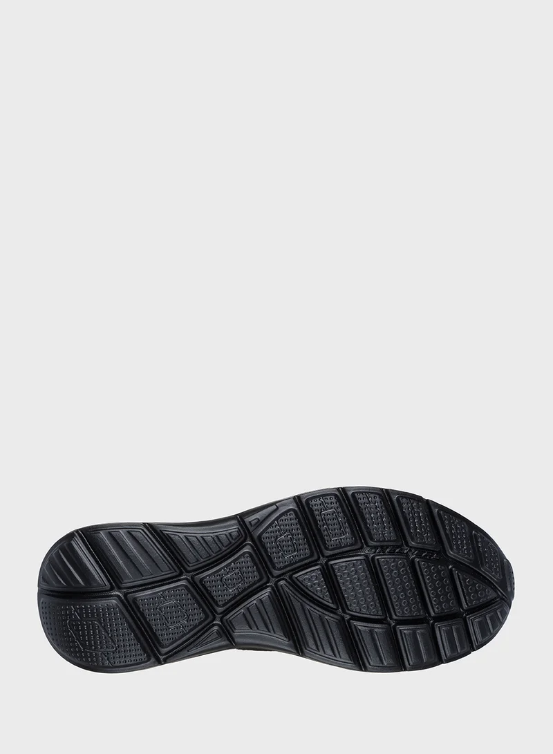 SKECHERS Equalizer 5.0