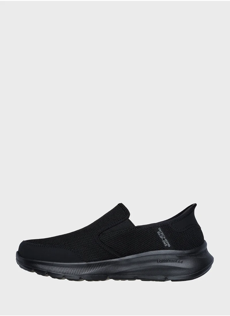SKECHERS Equalizer 5.0
