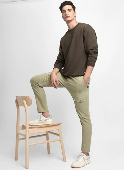 Dennis Lingo Slim Fit Moss Green Men's Cotton Lycra Cargo Trouser, Mid Rise, Full Length, Casual