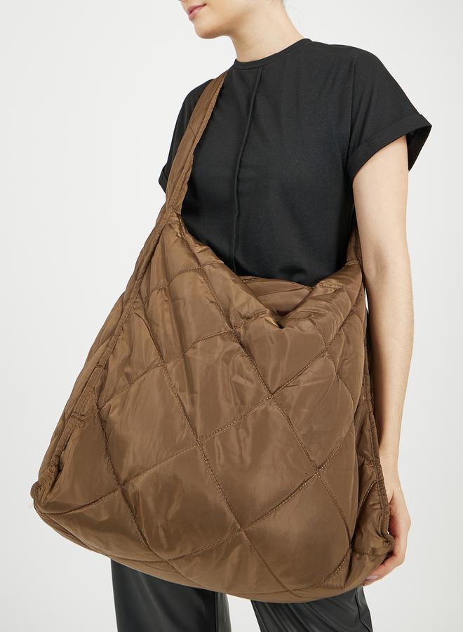 Styli Diamond Pattern Quilted Shoulder Bag with Zip Closure - Image 4