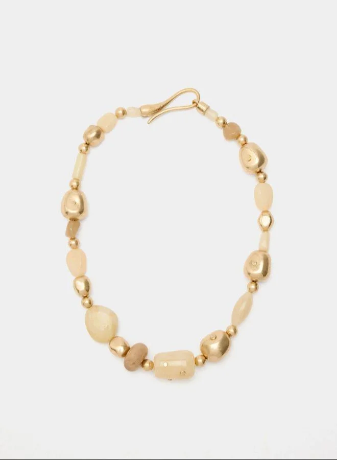 بارفوا عقد قصير مع خرز متعدد الألوان