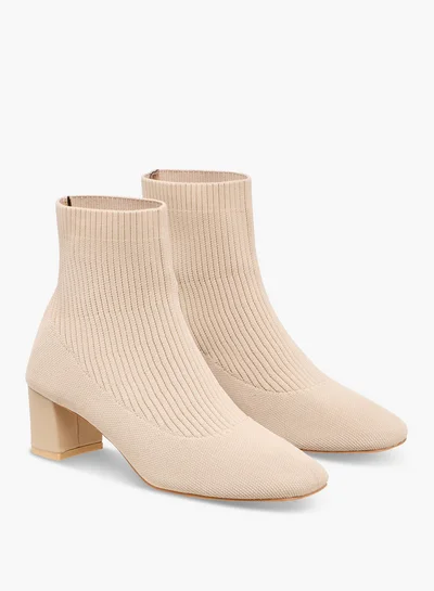 فلورا بيلا من شو إكسبرس Ribbed Ankle Boots with Block Heels