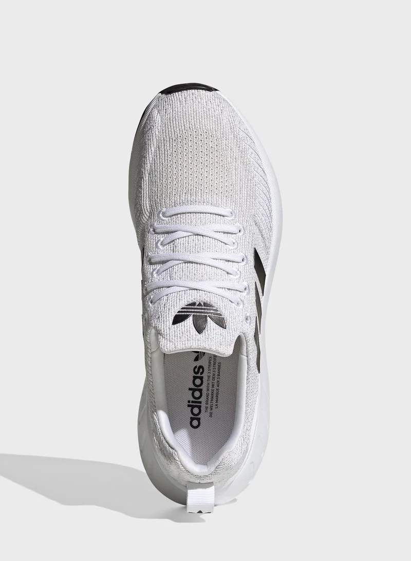 adidas Originals Swift Run 22